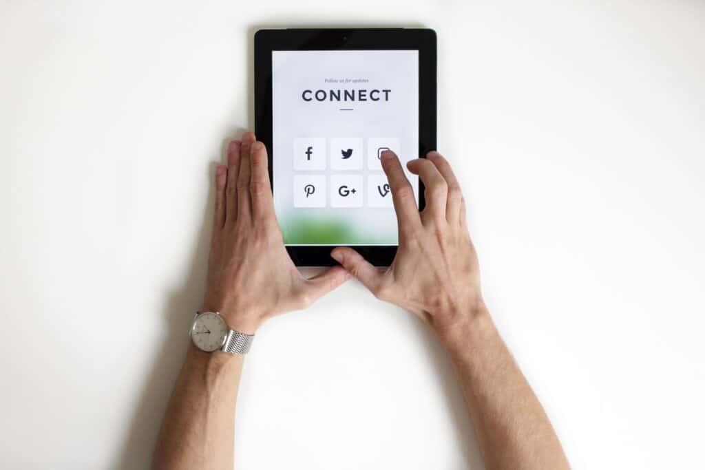 tablette stratégie réseaux sociaux